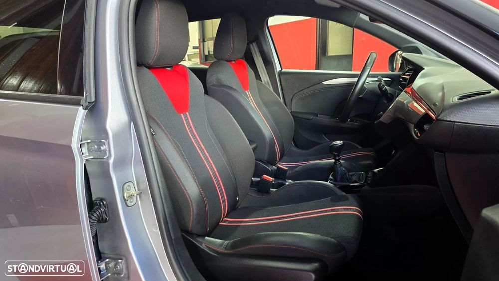 Opel Corsa 1.2 T GS Line - 46