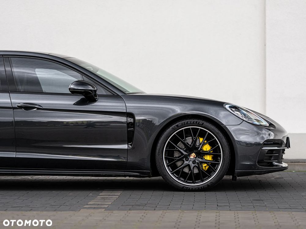Porsche Panamera - 9