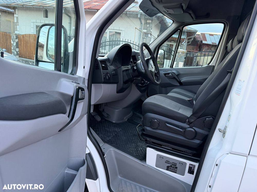 Volkswagen Crafter 2.0 CD MWB - 9