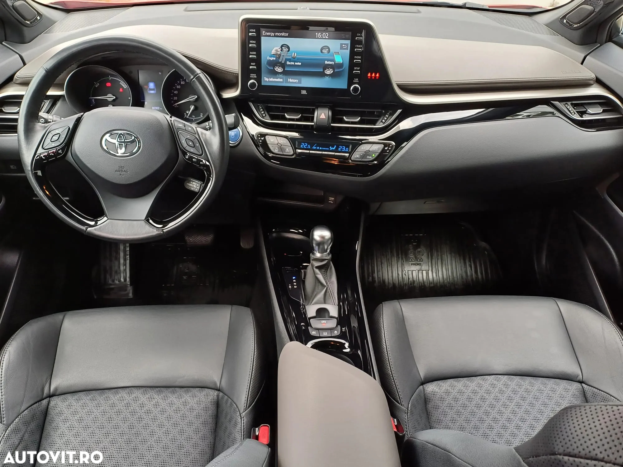 Toyota C-HR 2.0 HSD 184 CP 4x2 CVT Classy Bi-Tone - 9