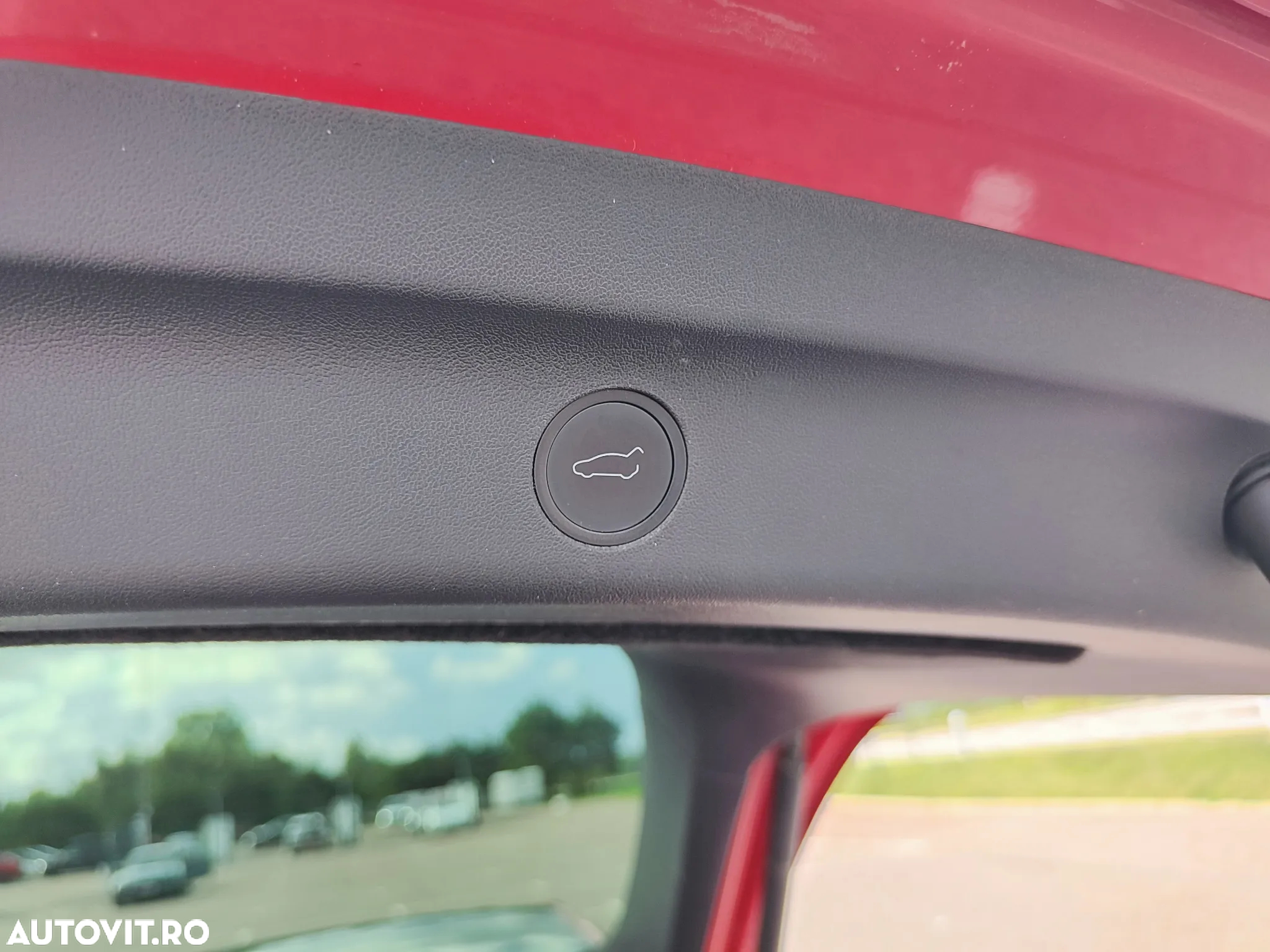 Tesla Model Y Long Range Dual Motor AWD - 13