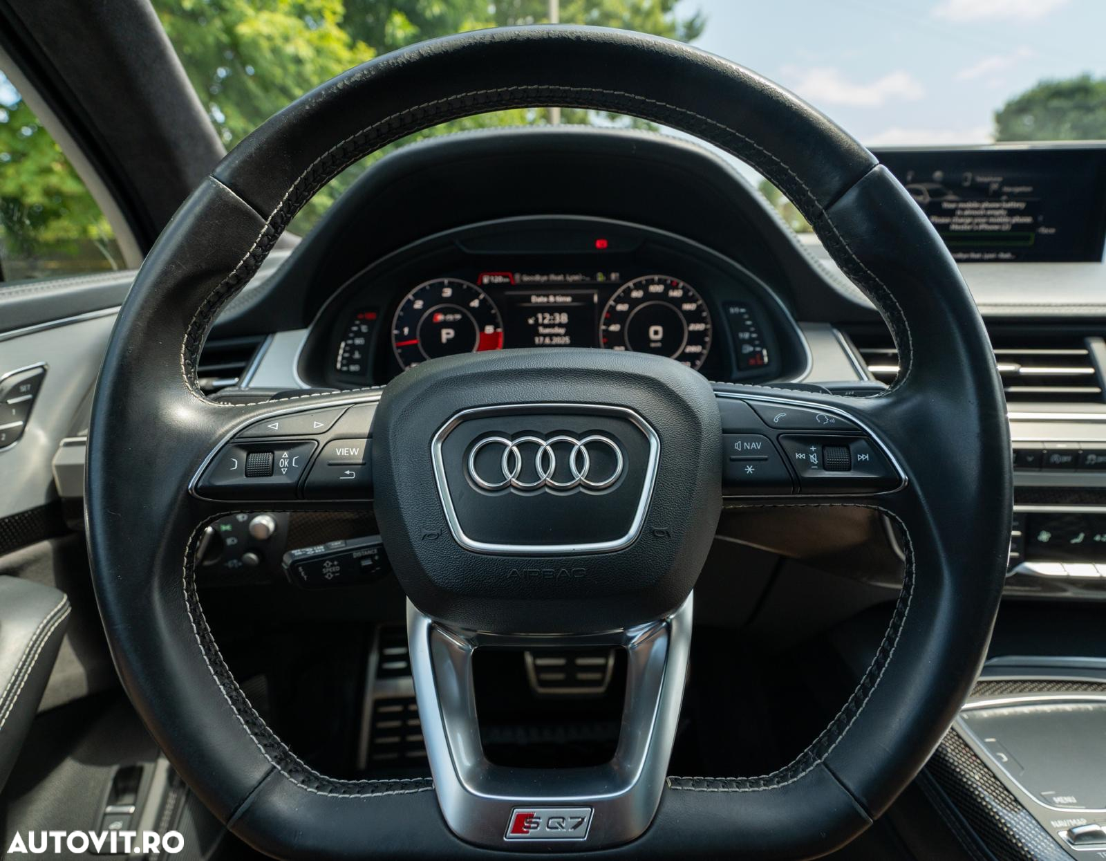 Audi SQ7 4.0 TDI quattro Tiptronic - 24