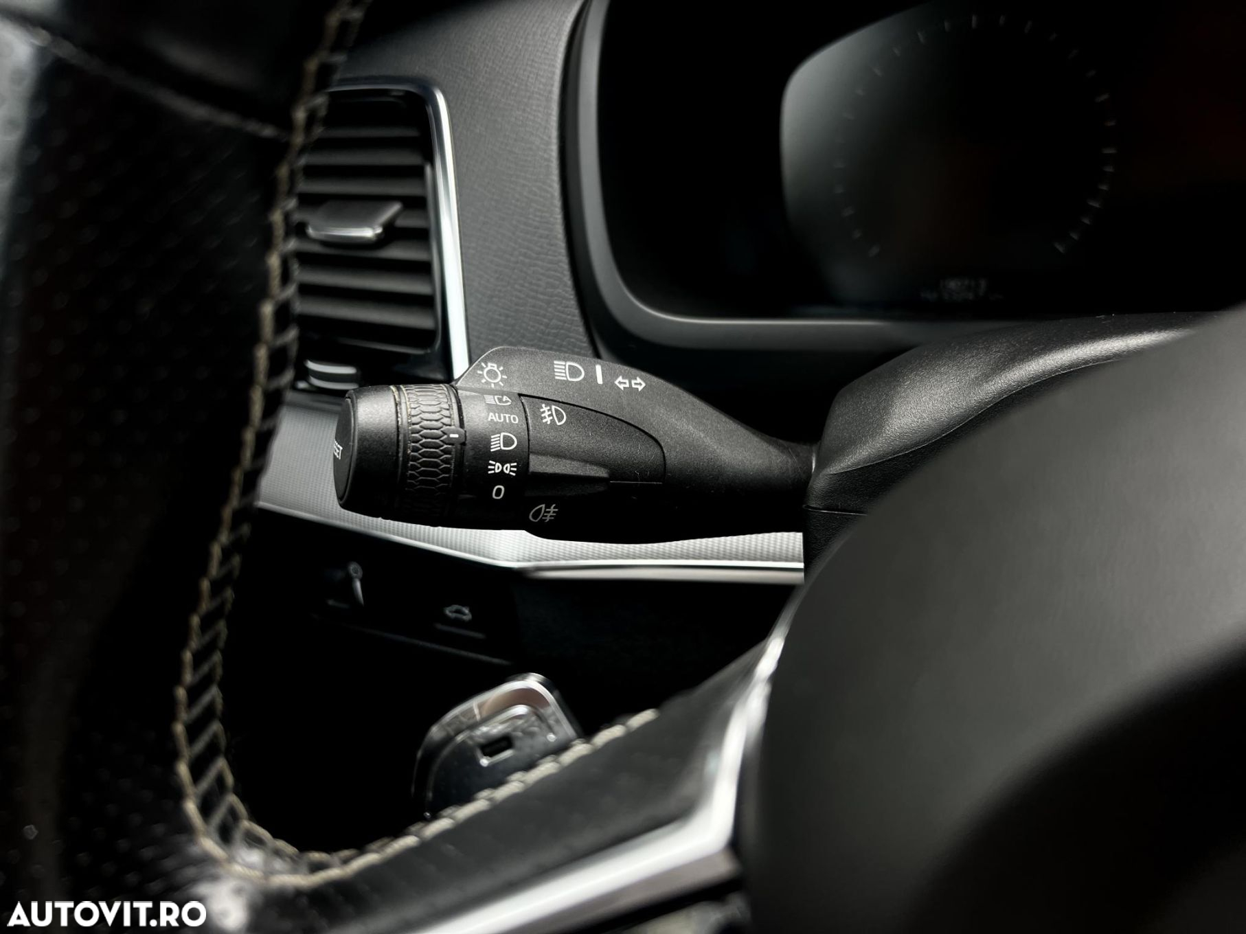 Volvo XC 90 - 31