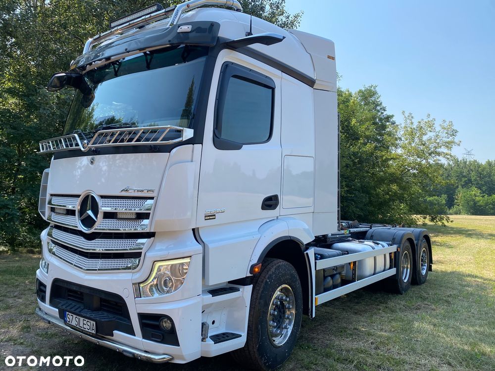 Mercedes-Benz Actros 2853 - 11