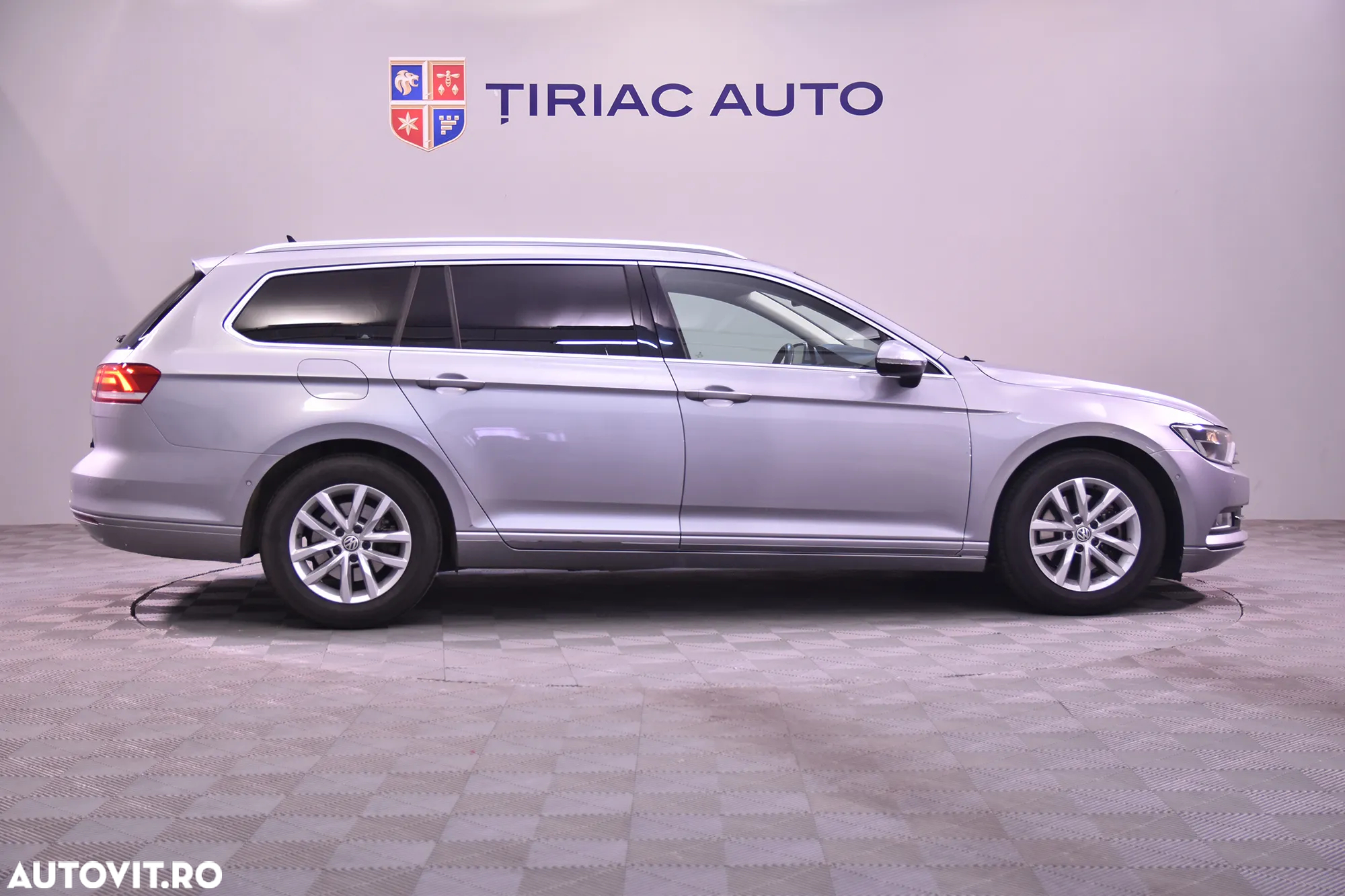 Volkswagen Passat - 6