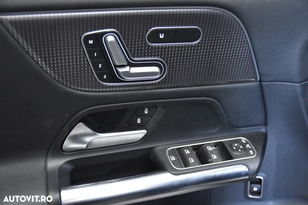 Mercedes-Benz GLA 250 e - 14