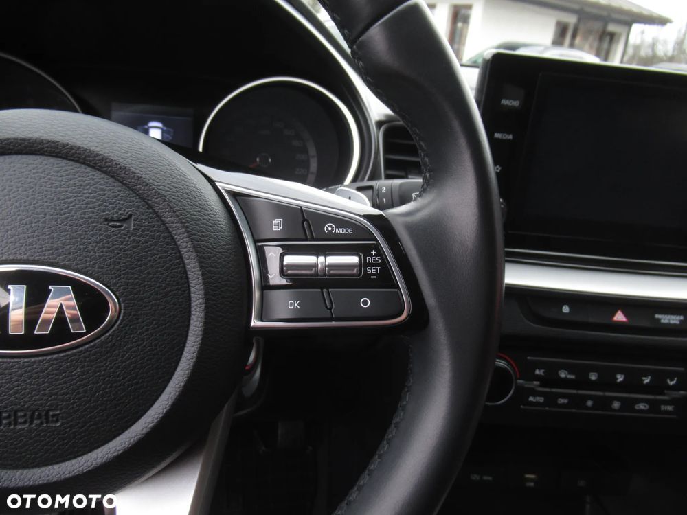 Kia XCeed 1.5 T-GDI M DCT - 13