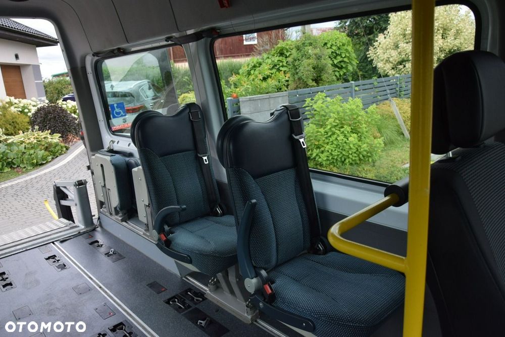 Mercedes-Benz Sprinter - 40