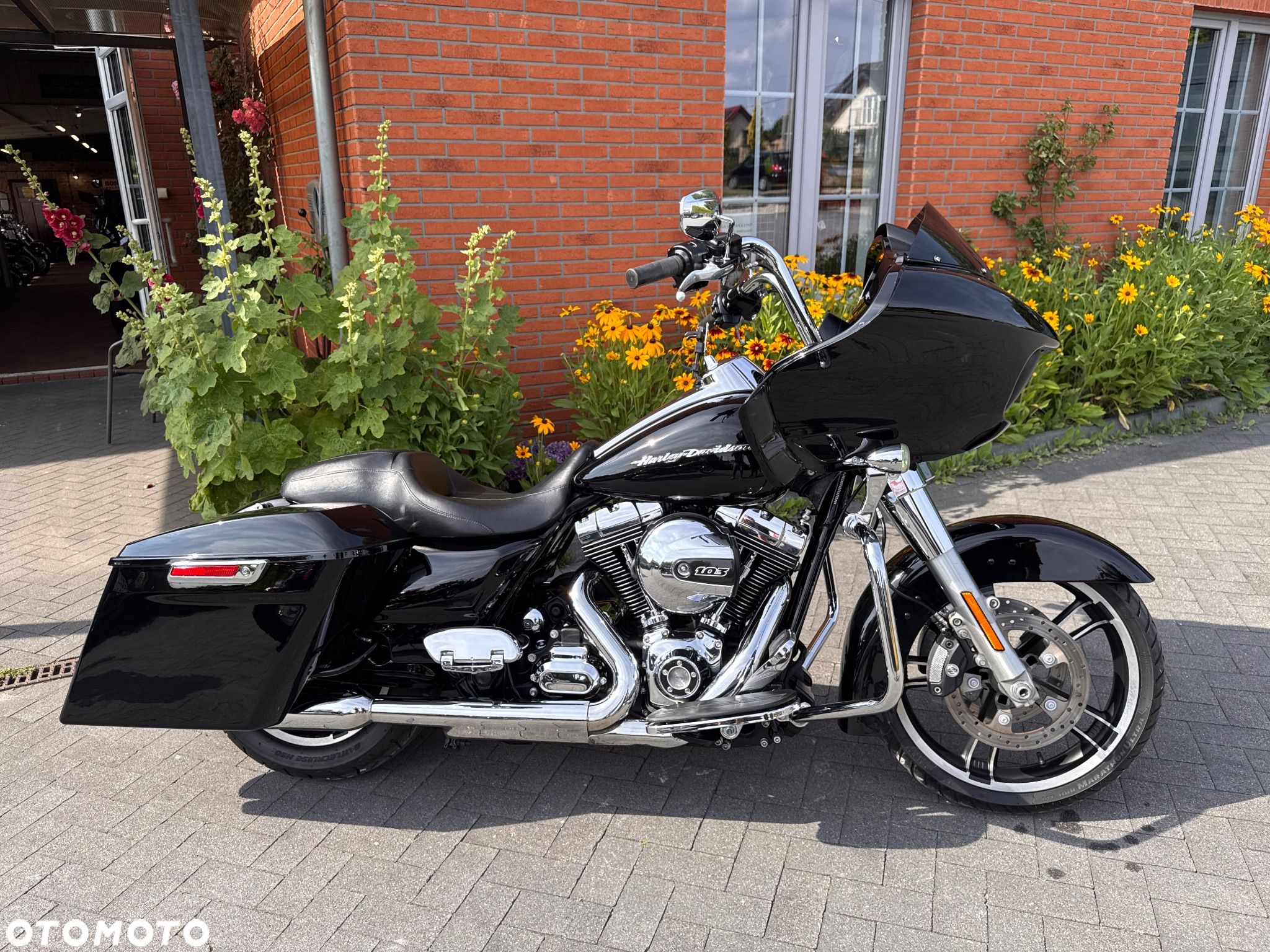 Harley-Davidson Touring Road Glide - 1