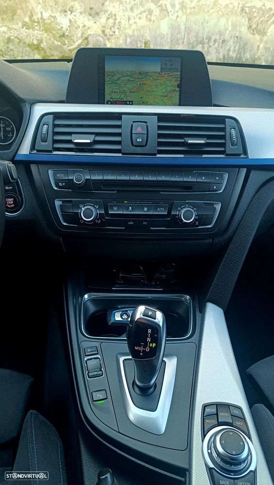 BMW 320 d Auto Pack M - 14