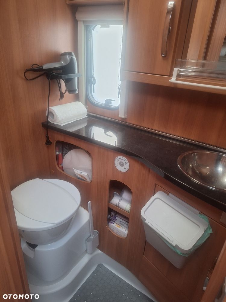 Hymer-Eriba Nova - 10