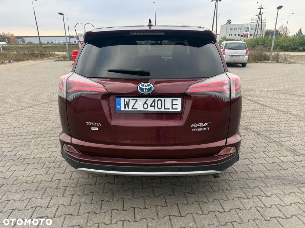 Toyota RAV4 - 8