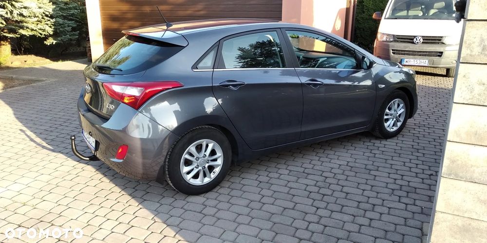 Hyundai i30 blue 1.6 GDI Trend - 4