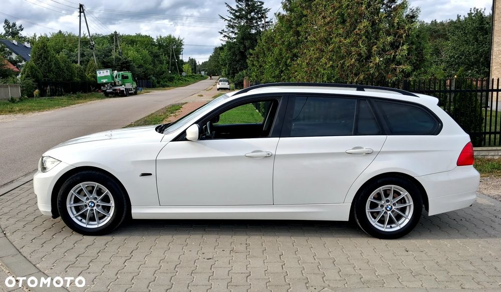 BMW Seria 3 318d DPF Edition Lifestyle - 2