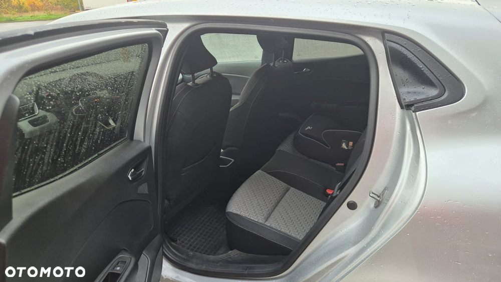 Renault Clio - 11