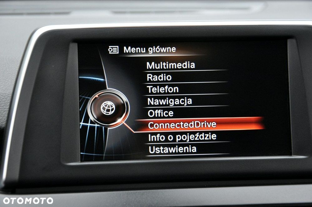 BMW Seria 2 218d Active Tourer Luxury Line - 18