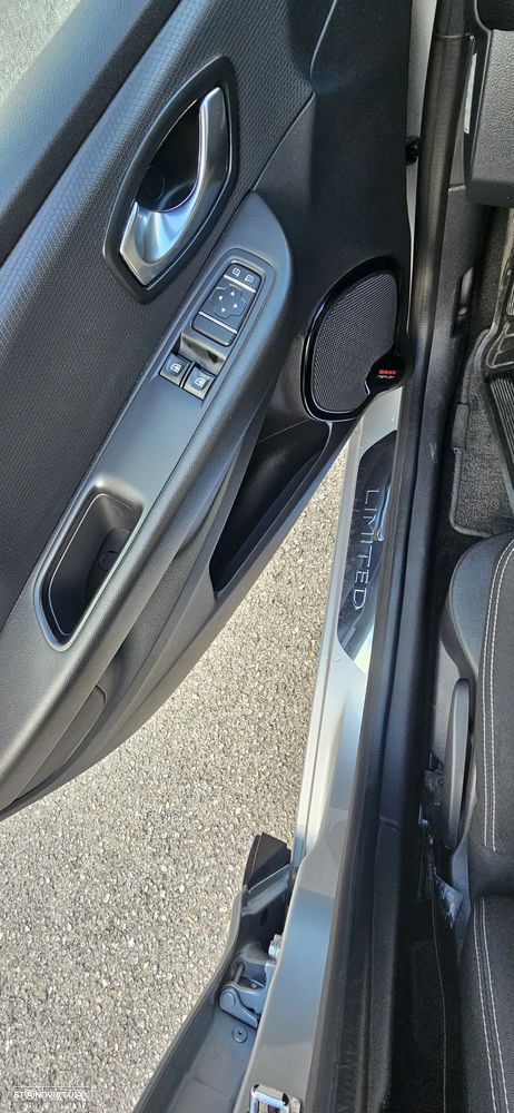 Renault Clio 1.5 dCi Limited EDition - 10