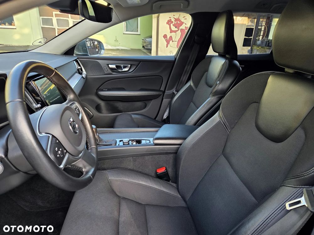 Volvo V60 D3 Geartronic Momentum Pro - 19