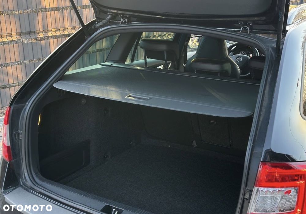 Skoda Octavia 2.0 TDI (Green tec) DSG RS - 23