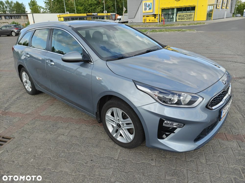Kia Ceed 1.6 CRDi mHEV L Business Line - 9