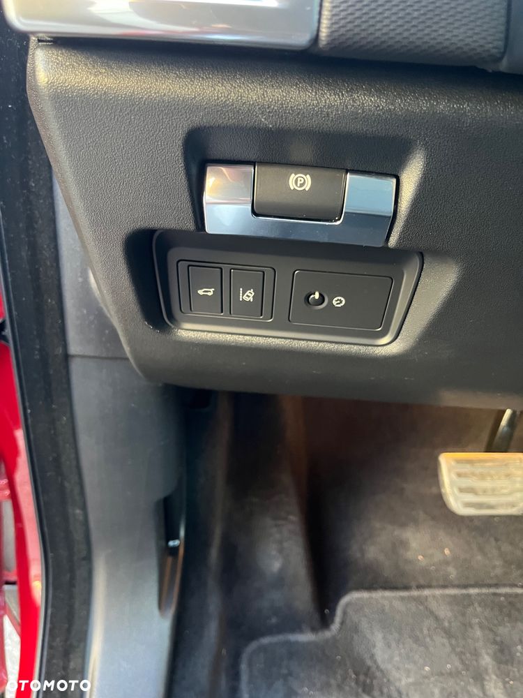 Jaguar E-Pace 2.0 i4D AWD R-Dynamic - 19