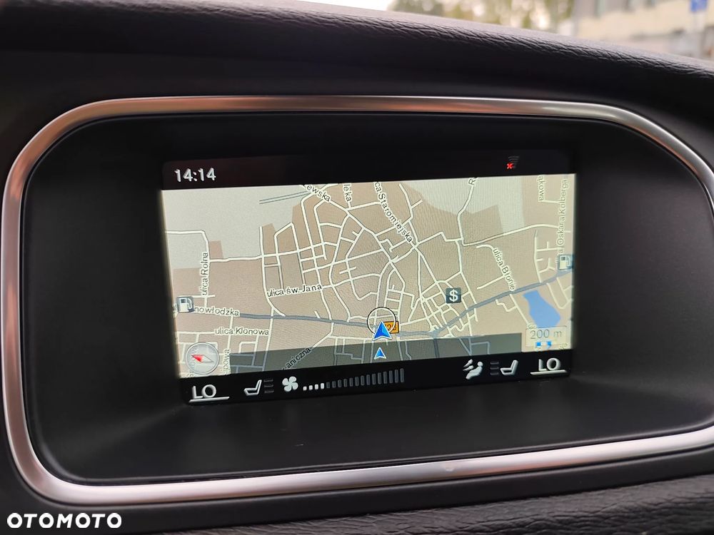 Volvo V40 - 22