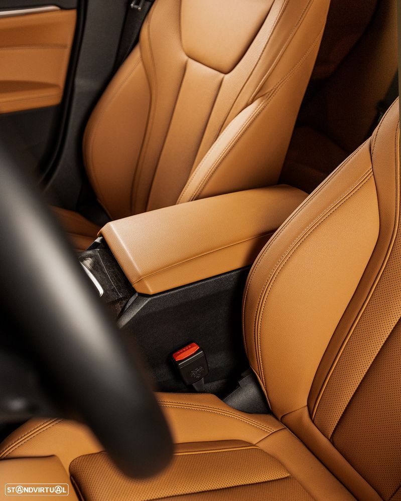 BMW i4 eDrive40 Edição Desportiva M - 34