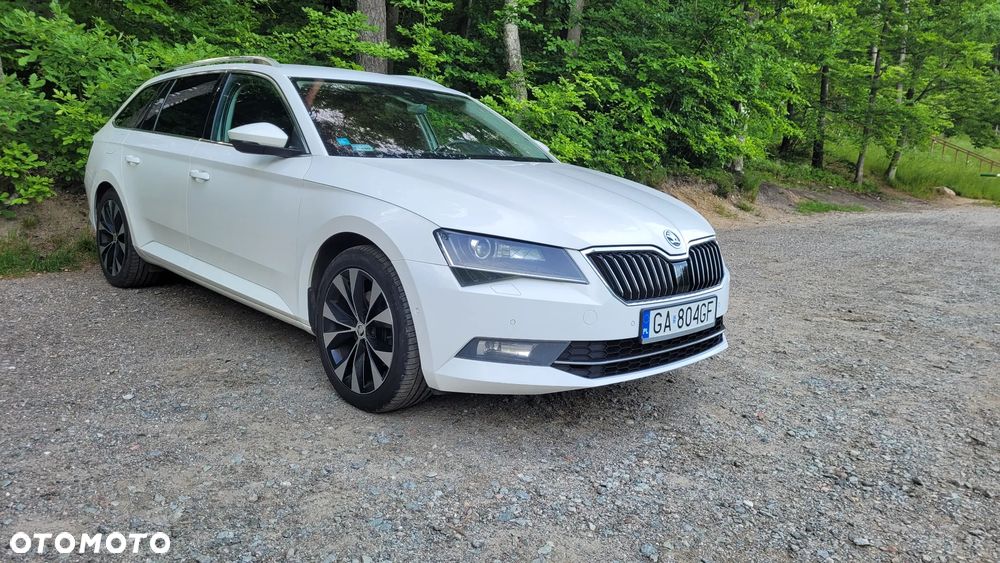 Skoda Superb 2.0 TDI Style DSG - 2