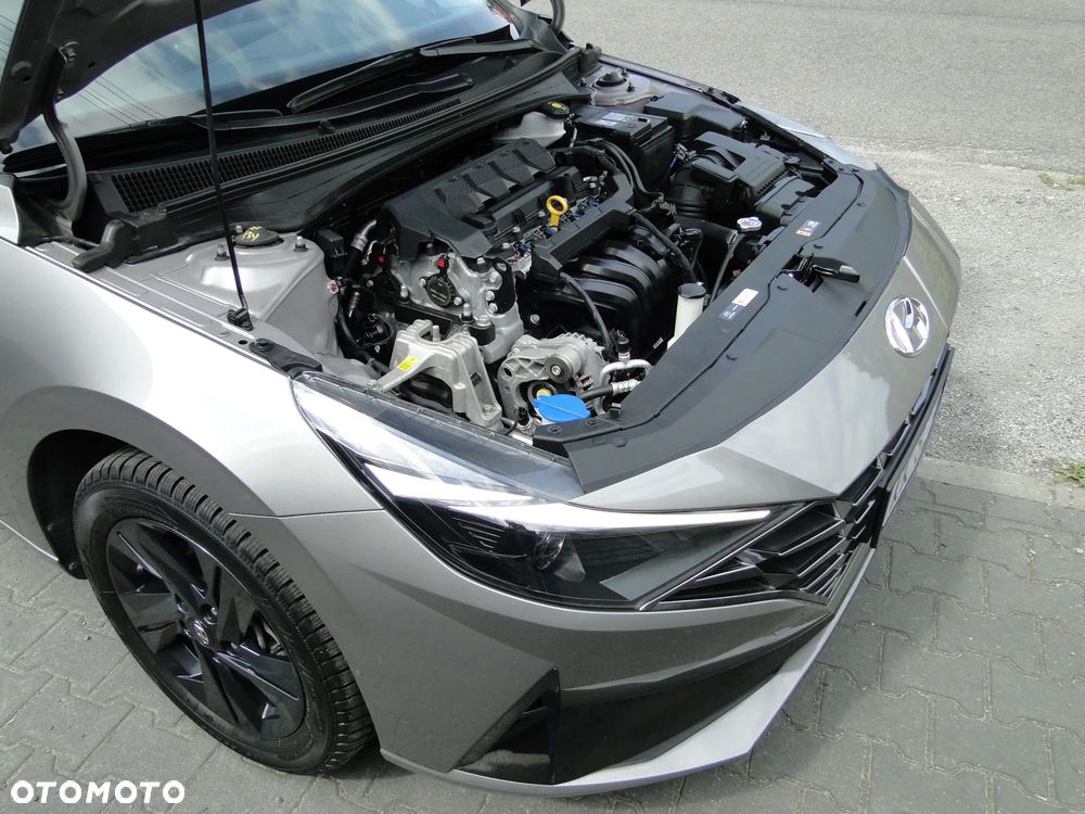 Hyundai Elantra 1.6 Smart - 35