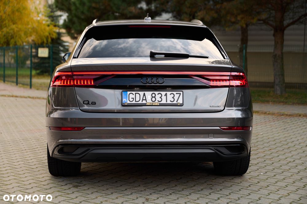 Audi Q8 - 11