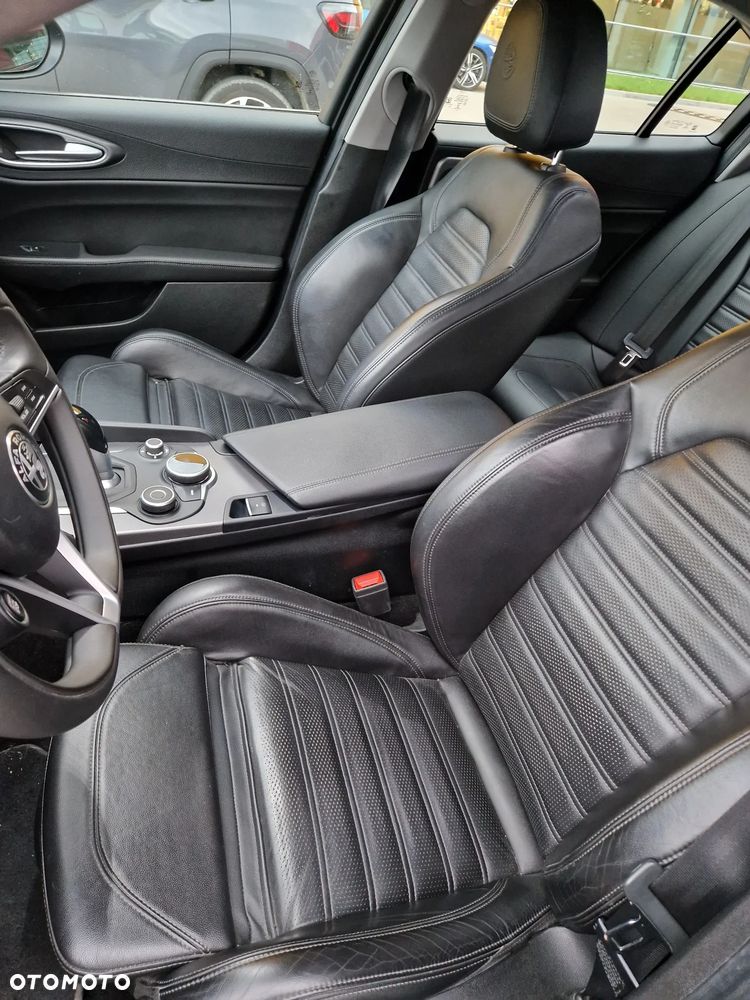 Alfa Romeo Giulia 2.0 Turbo Veloce Q4 - 19