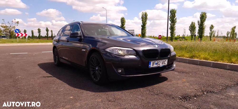 BMW Seria 5 520d - 33