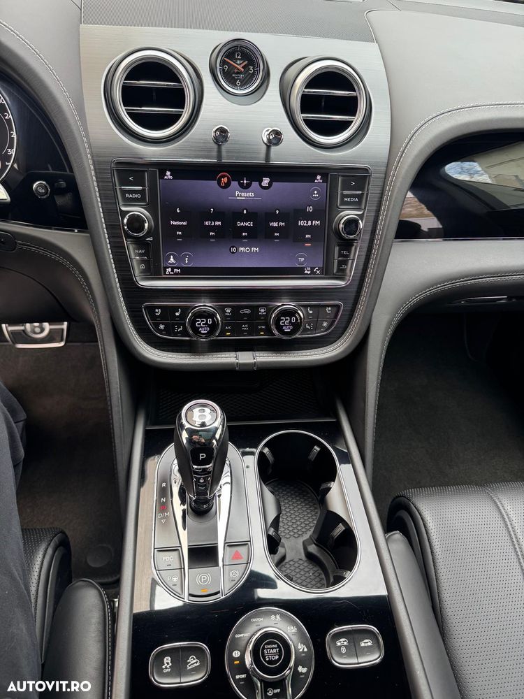 Bentley Bentayga - 11