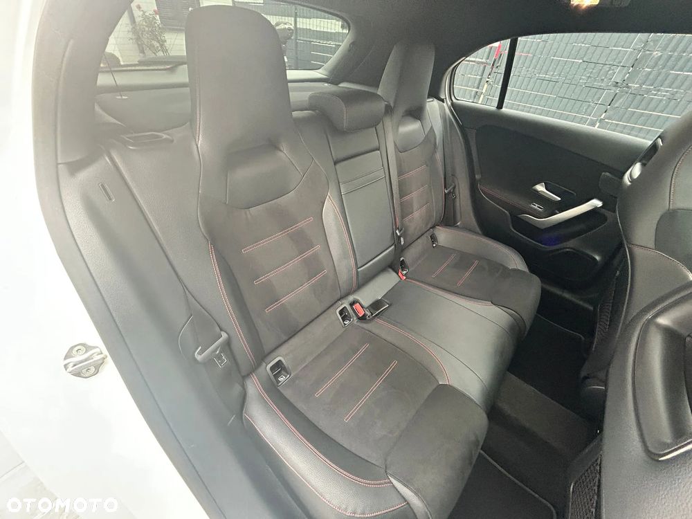 Mercedes-Benz Klasa A 200 4-Matic AMG Line 8G-DCT - 19
