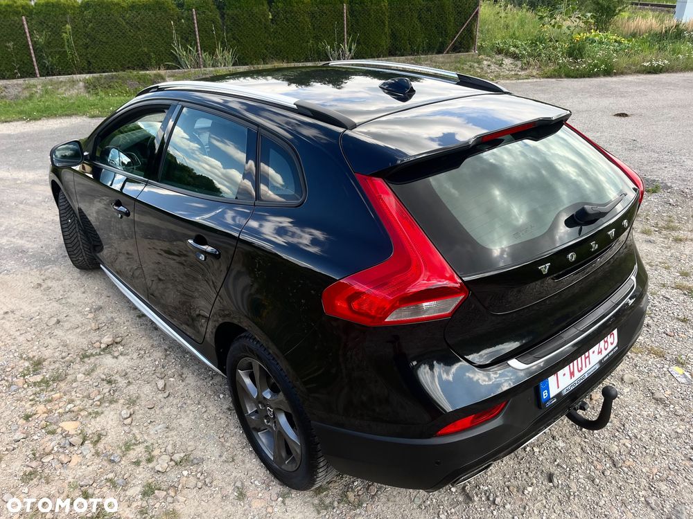 Volvo V40 Cross Country - 13