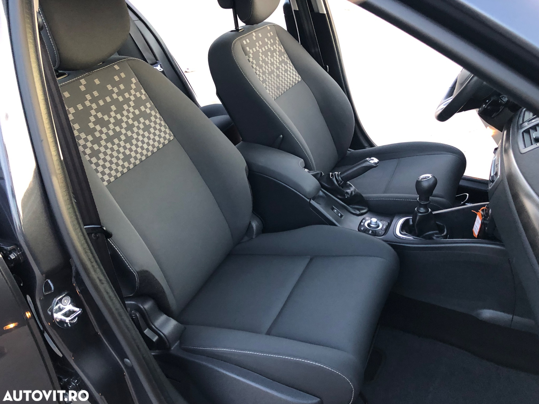 Renault Megane 1.5 dCi Expression - 9
