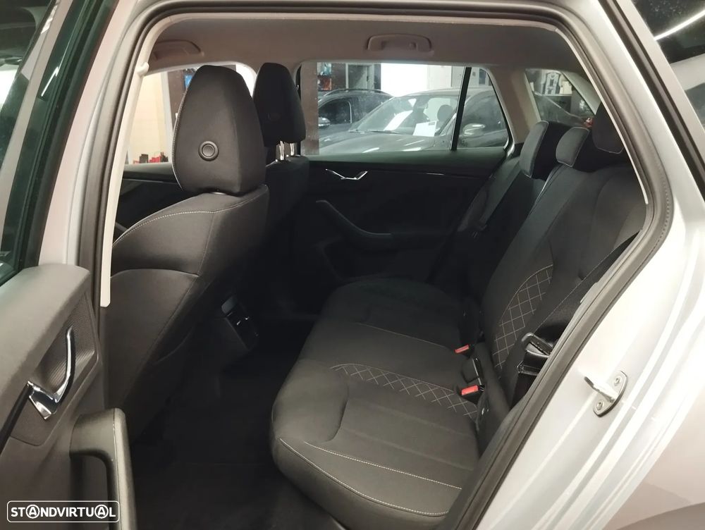 Skoda Kamiq 1.0 TSI Ambition - 13