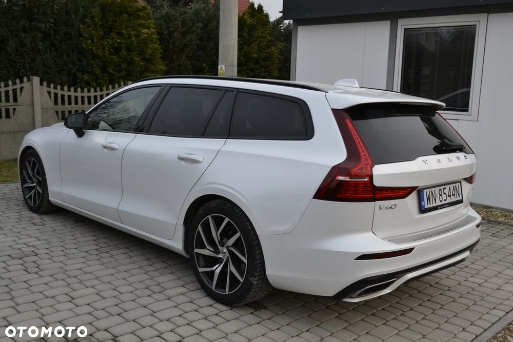 Volvo V60 B3 B R-Design - 21
