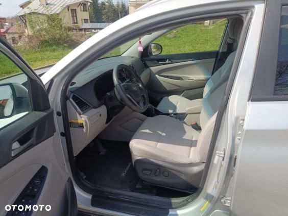 Hyundai Tucson - 4