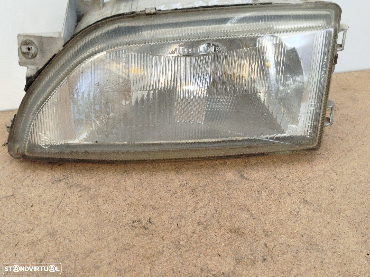 Farol/ Otica Dianteiro Esq Ford Escort V (Aal, Abl) - 1