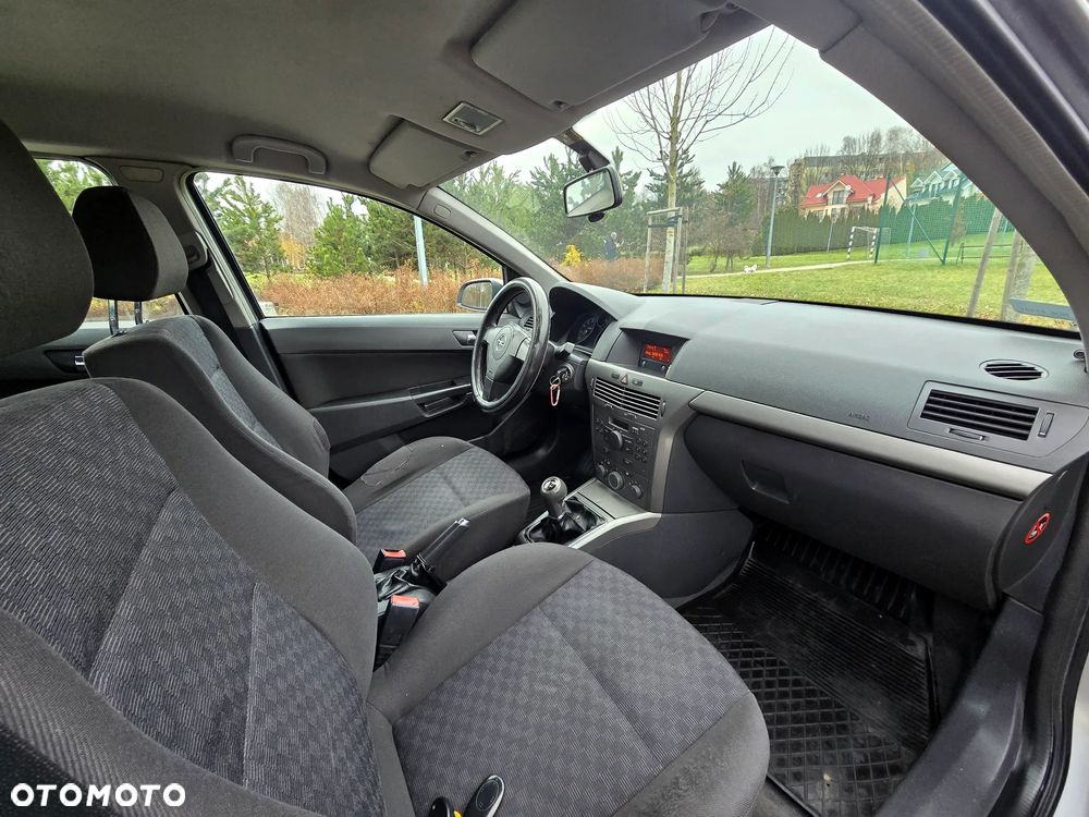 Opel Astra 1.4 Enjoy - 9