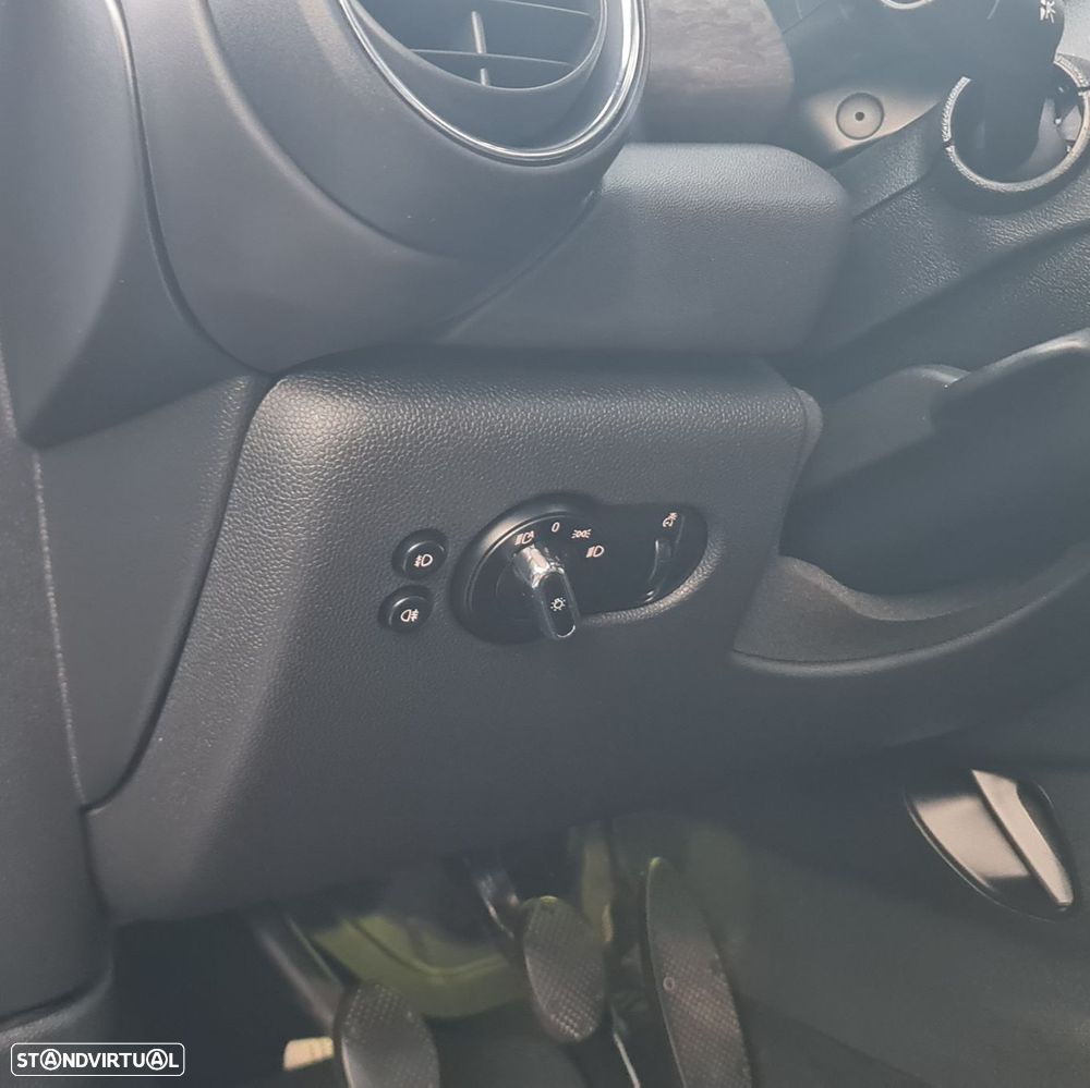 MINI 3 Portas Cooper D - 36