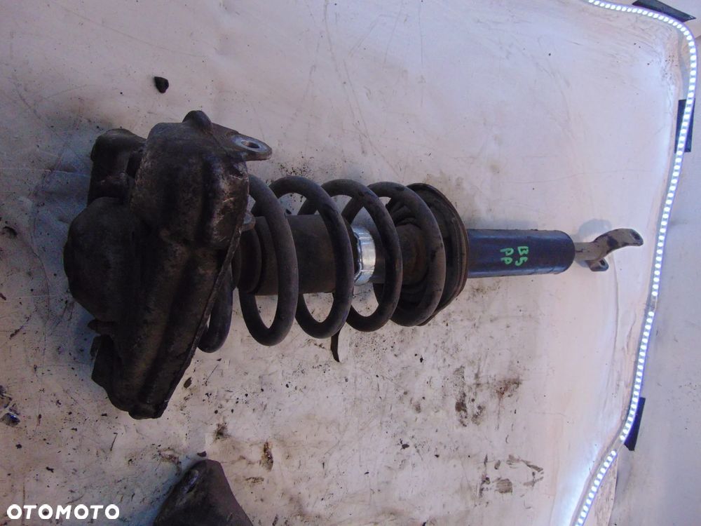 Amortyzatory passat b5 przód cena sztuka - 3