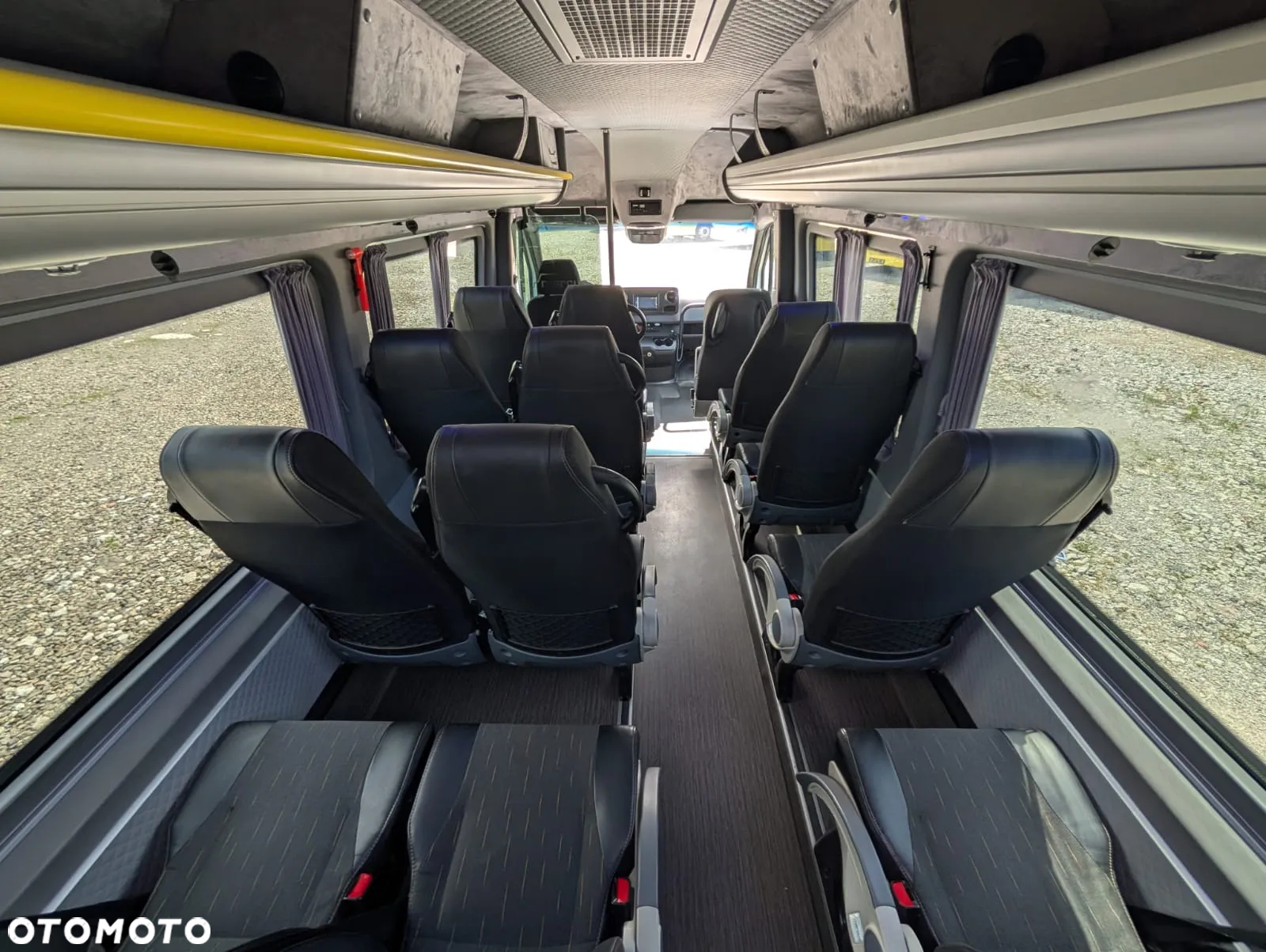 Mercedes-Benz Sprinter 517 - 21
