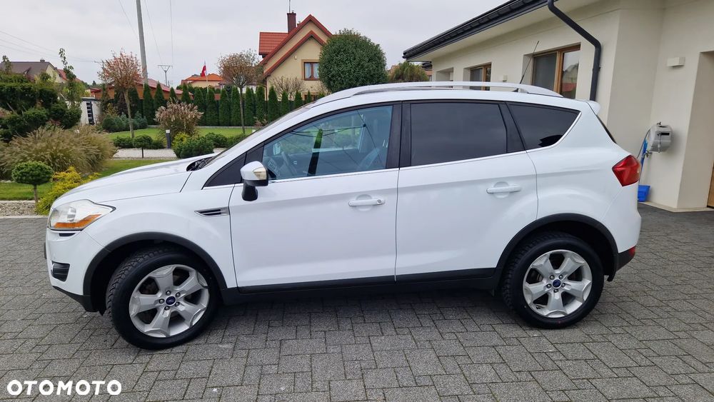 Ford Kuga 2.0 TDCi 2x4 Titanium - 2