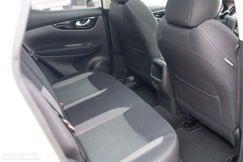 Nissan Qashqai 1.5 dCi N-Connecta DCT - 18