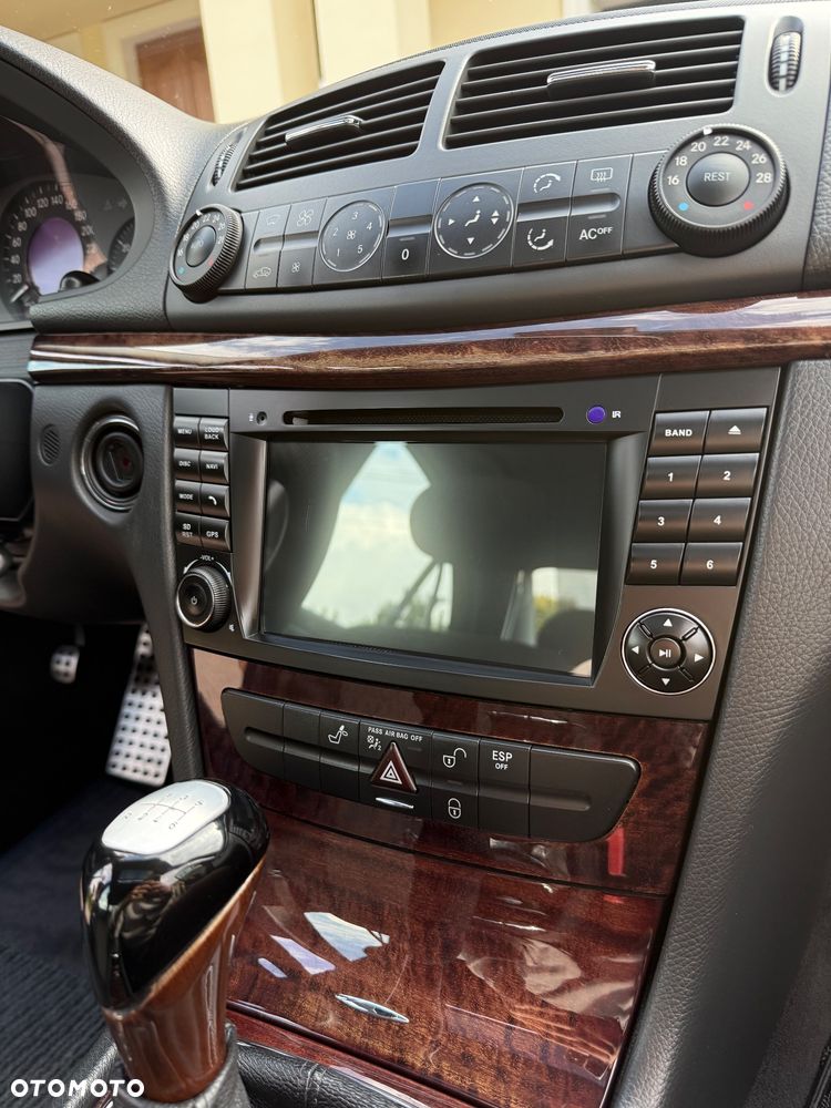 Mercedes-Benz Klasa E 200 Kompressor Classic - 13