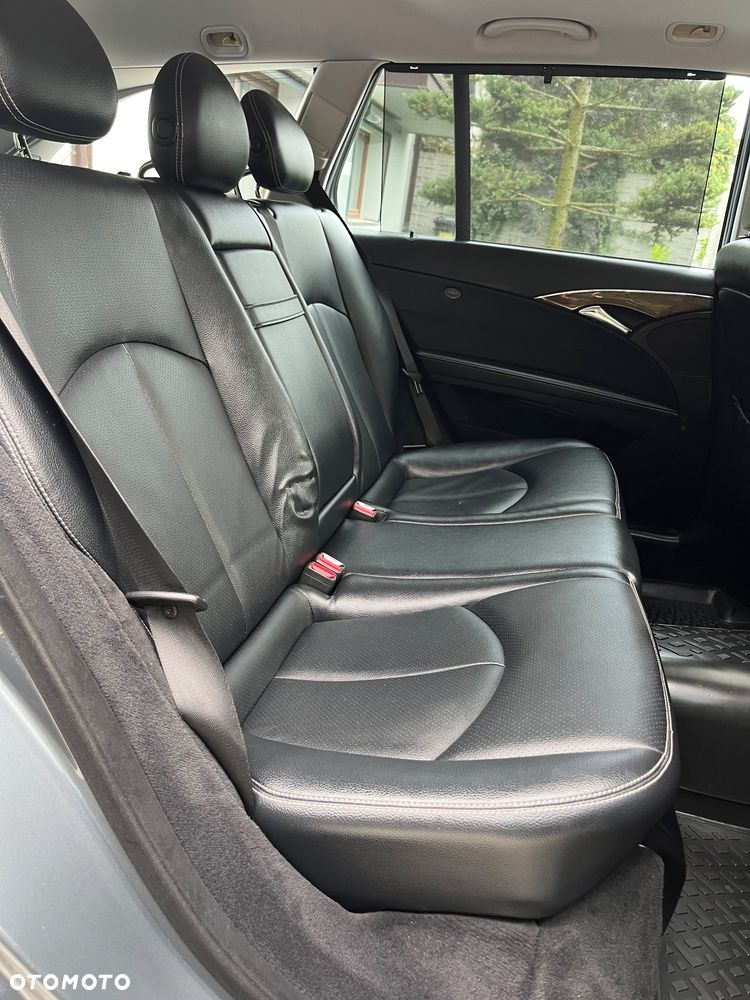 Mercedes-Benz Klasa E 350 4Matic Avantgarde Sport Edition - 14