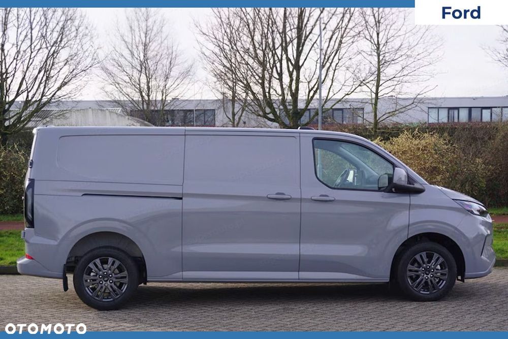 Ford Transit Custom 320 L2H1 Limited A8 2.0 170KM - 3