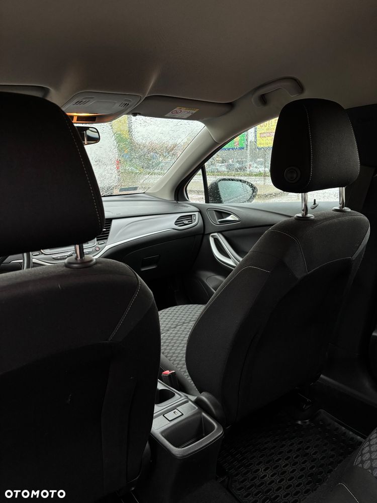 Opel Astra 1.6 CDTI Sport - 13